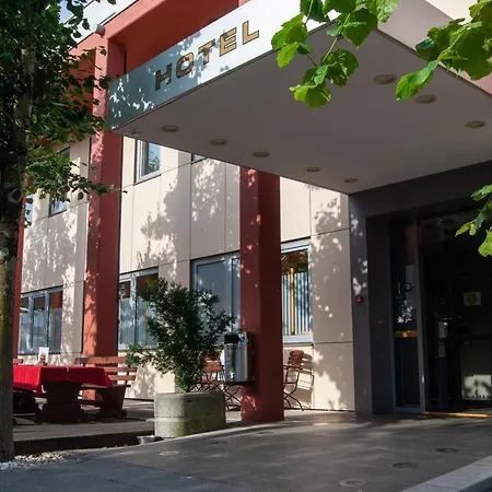 Prunk Hotel 3*
