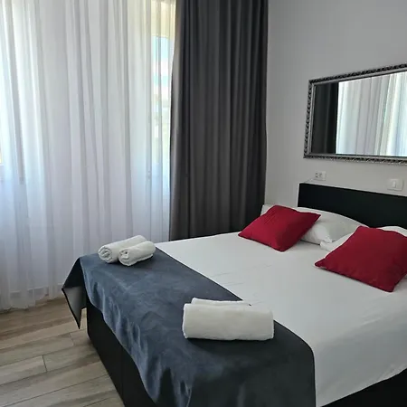 Prunk 3* Sežana