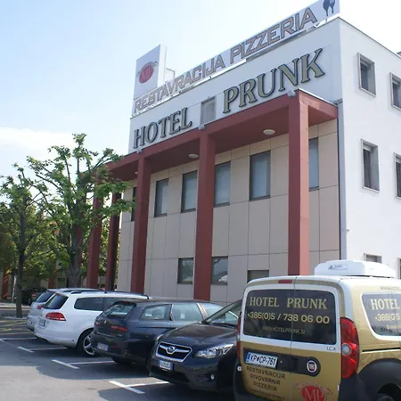 Prunk Hotel