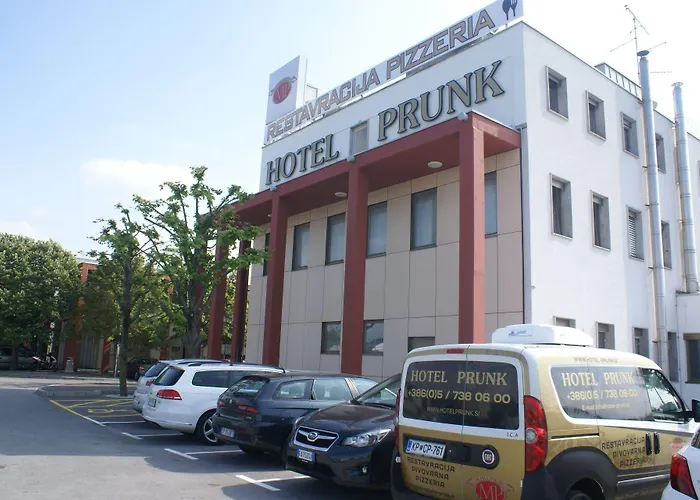 Prunk Hotel